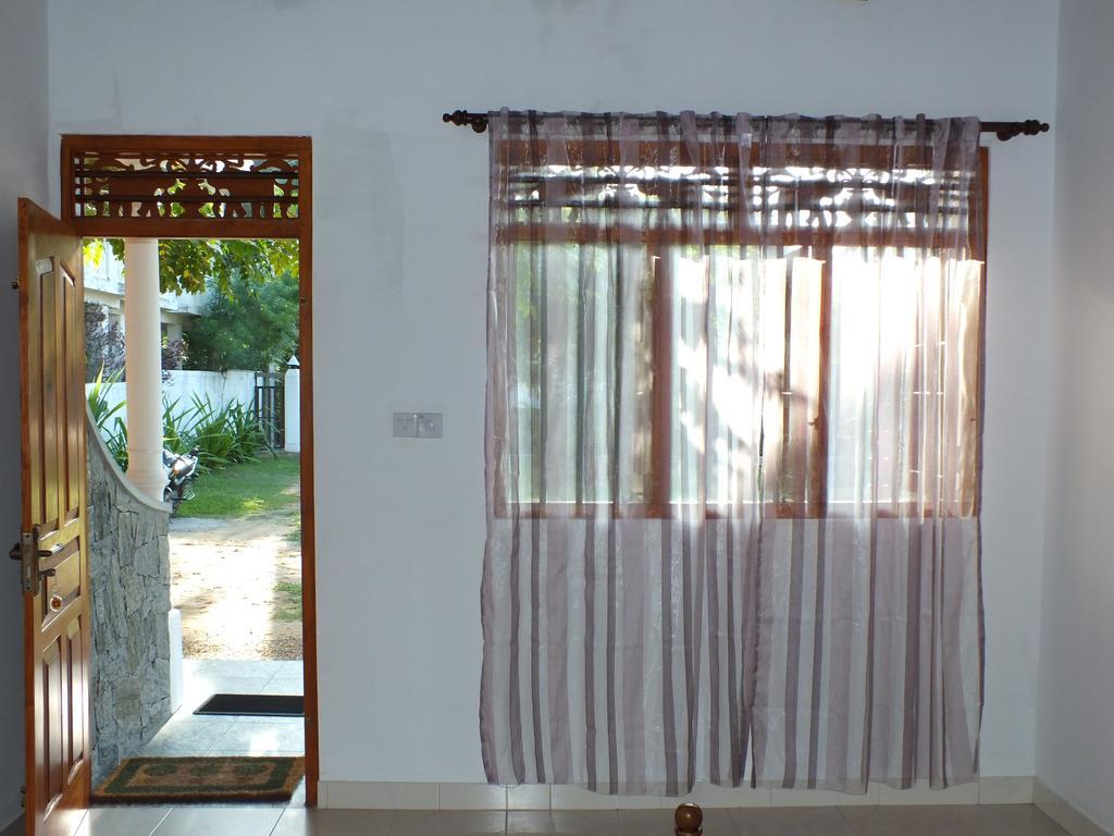 Hotel Beach Corner Weligama Zimmer foto