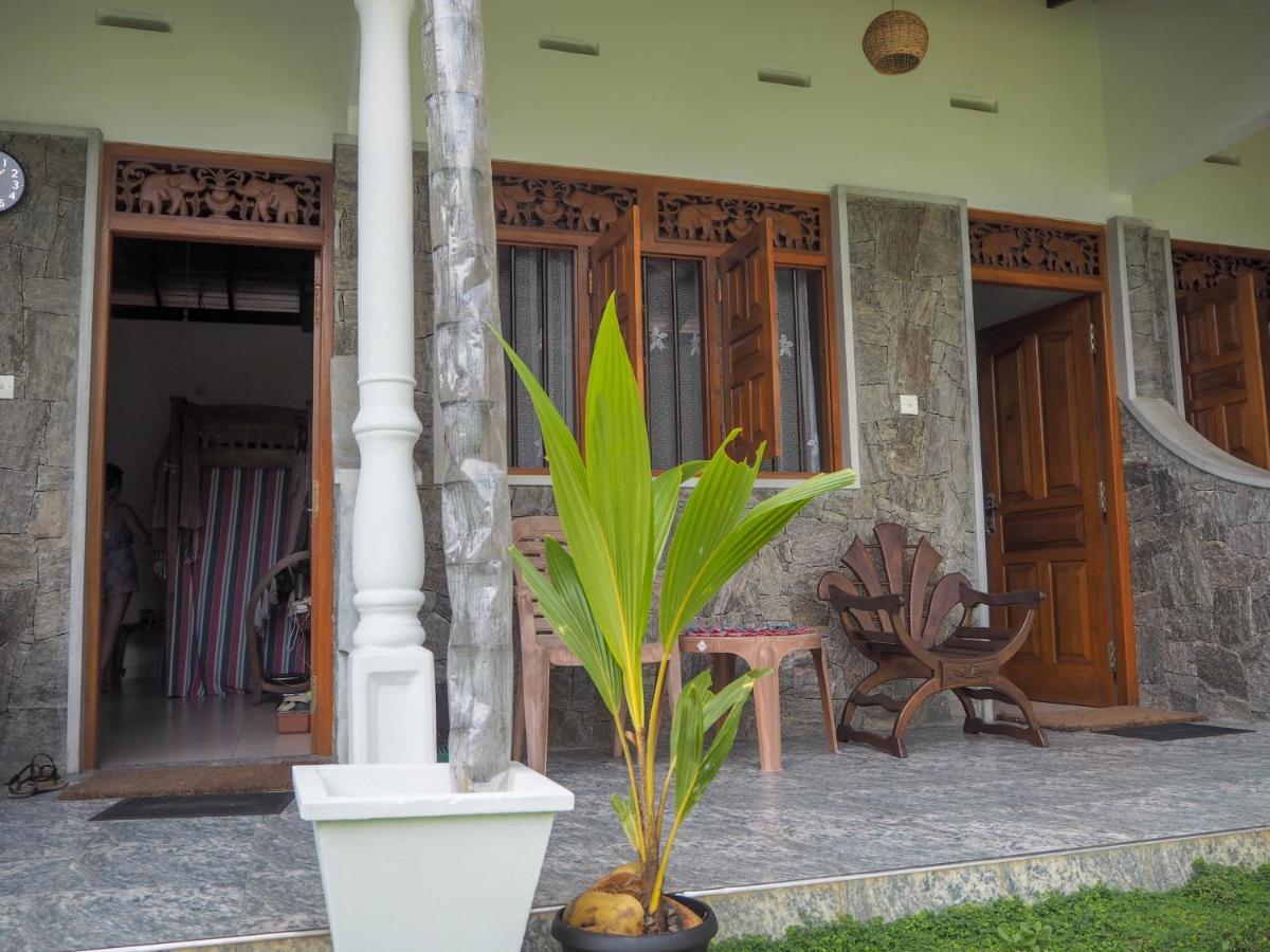 Hotel Beach Corner Weligama Exterior foto